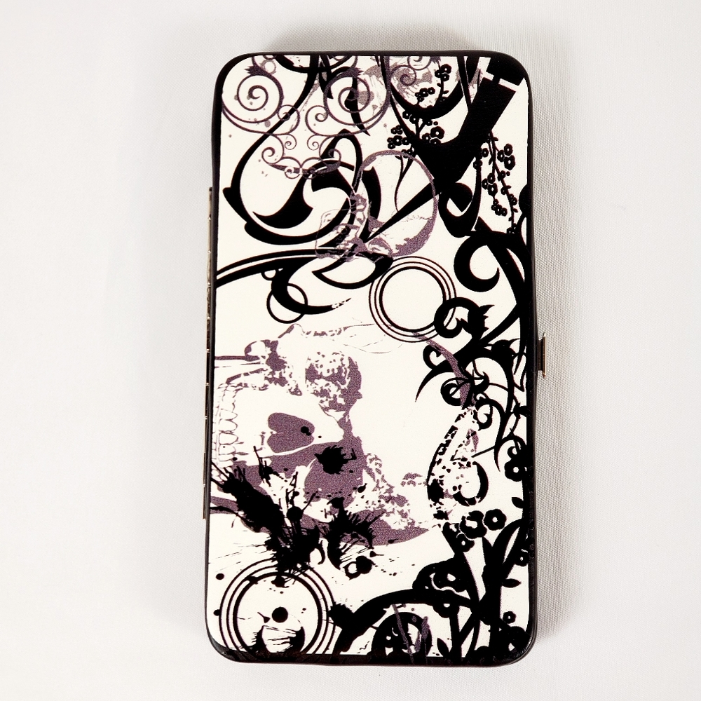 Buckle-Down Hinge Wallet BD Chaos